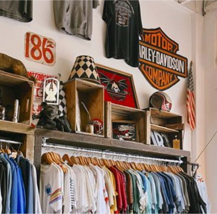 Rekomendasi 10 Warna Kaos Polos yang Bagus, Kece Banget!